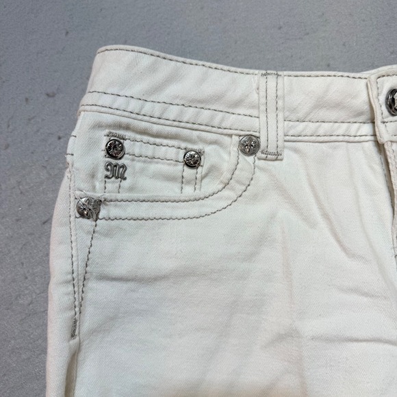Miss Me Size 27 White Jean Shorts –‎ Rhinestone / Bling Embellished/Frayed Hem - Picture 8 of 13